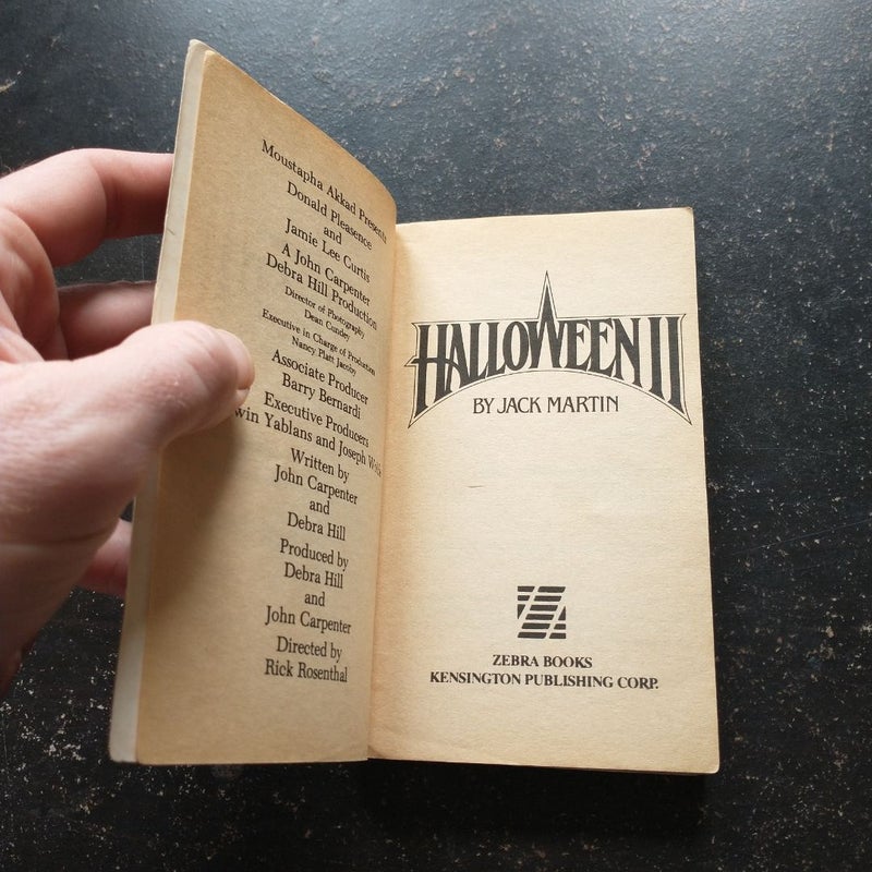 Halloween & Halloween 2 Paperback Bundle
