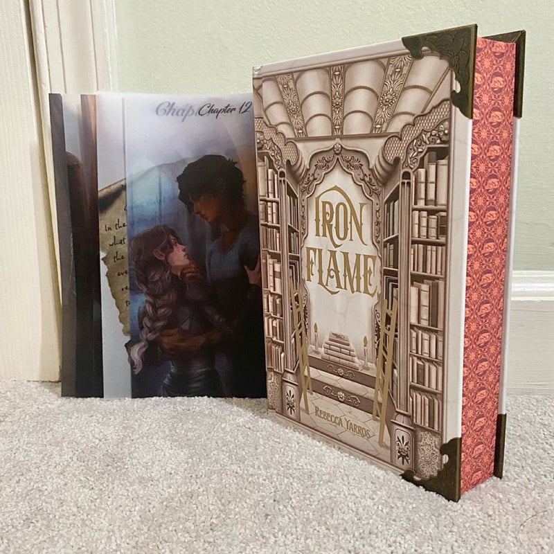 Iron Flame - Bookish Box Exclusive edition [+ page overlays]