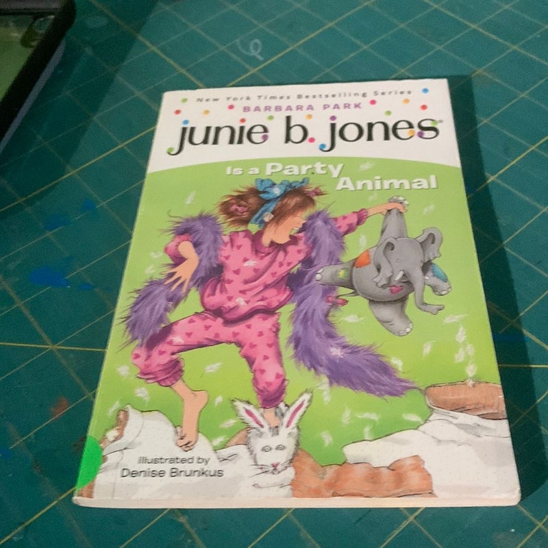 Junie B. Jones #10: Junie B. Jones Is a Party Animal