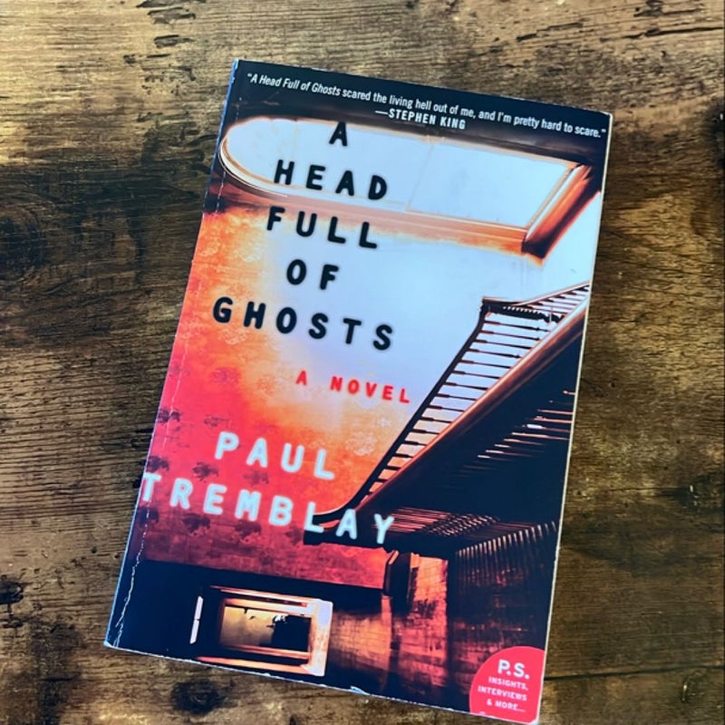 A Head Full of Ghosts by Paul Tremblay, Paperback Pangobooks