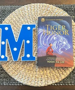 Tiger Honor (a Thousand Worlds Novel)