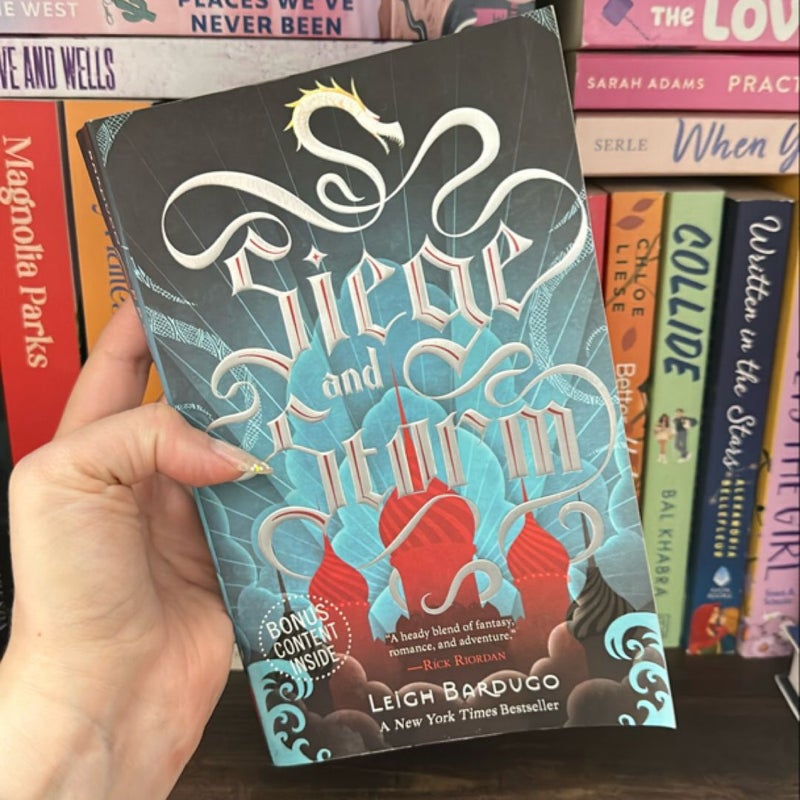 Siege and Storm by Leigh Bardugo OOP