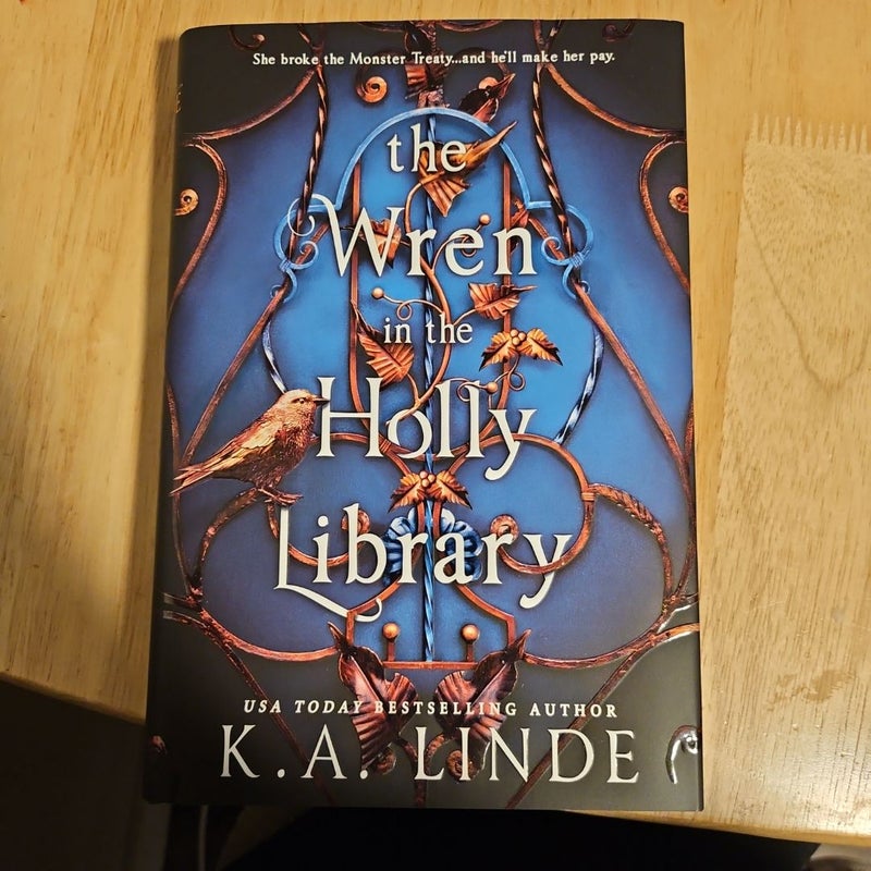 The Wren in the Holly Library (Deluxe Limited Edition)