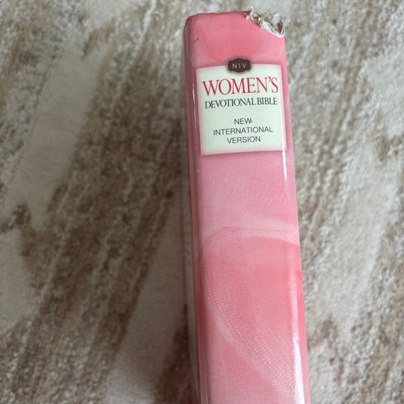 Women's Devotional Bible Classic