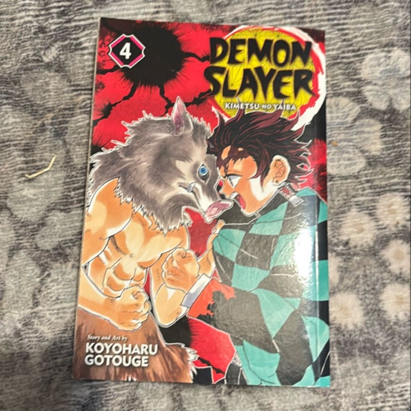 Demon Slayer: Kimetsu No Yaiba, Vol. 4