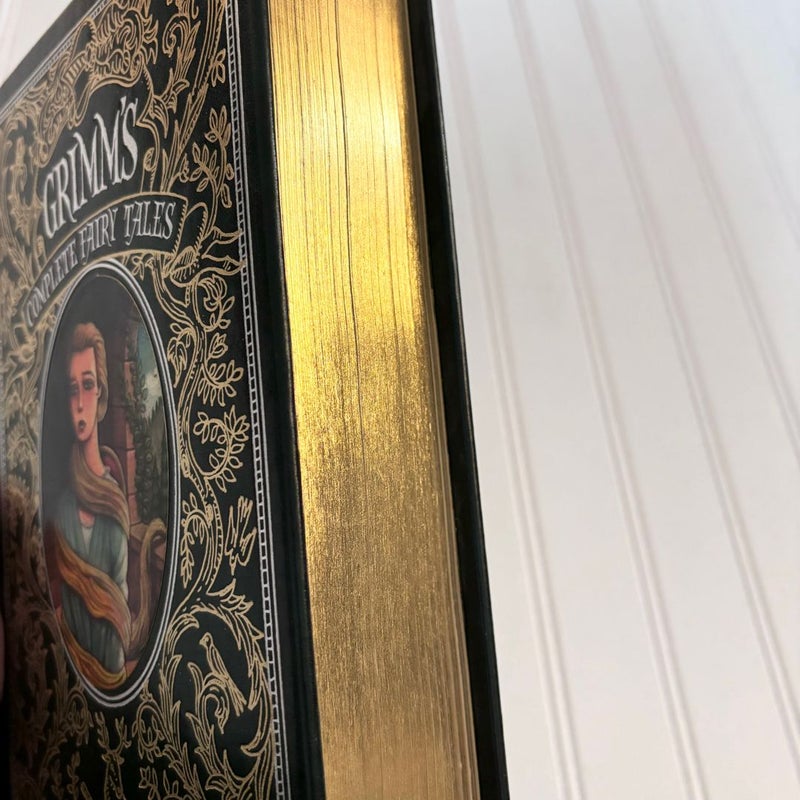 Hardback Grimm's Complete Fairy Tales by The Brothers Grimm