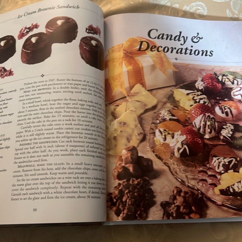 Mrs. Fields I Love Chocolate! Cookbook