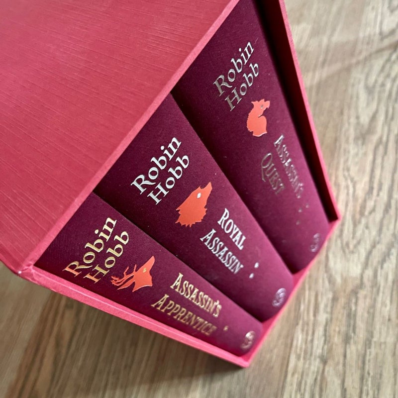The Farseer Trilogy (Folio Society) - Assassin’s Apprentice Royal Assassin Assassin’s Quest