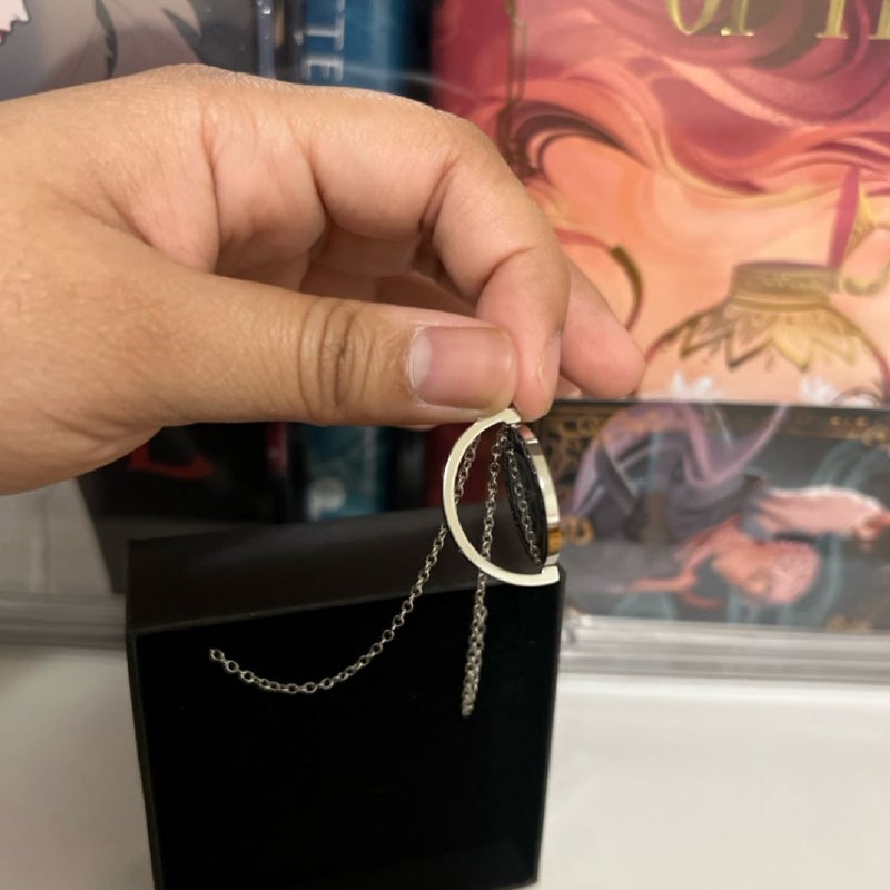 A Darker Shade of Magic Necklace