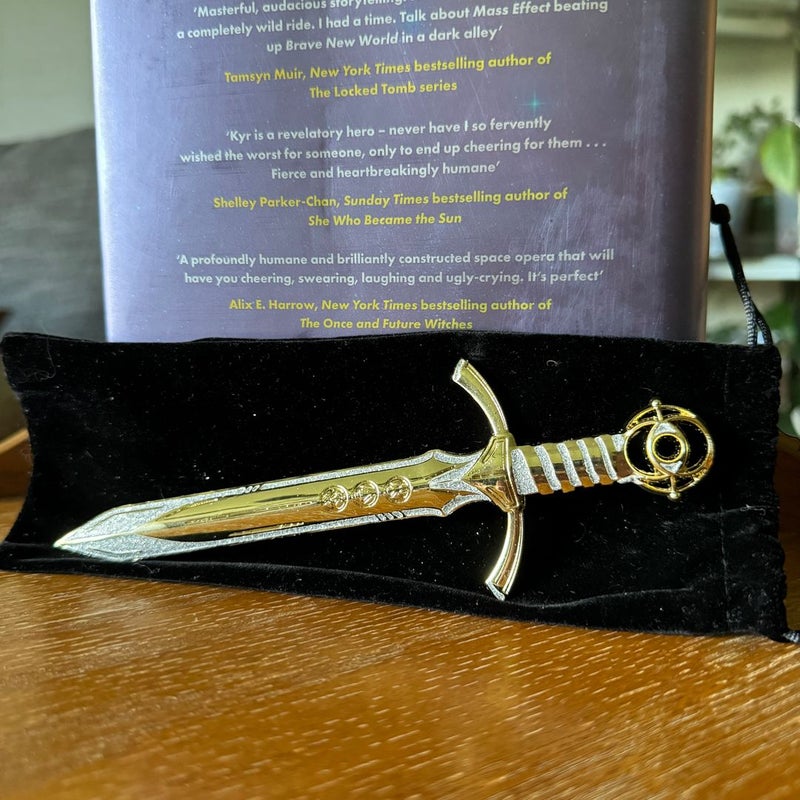 Damaris Sword of Truth - Throne of Glass replica