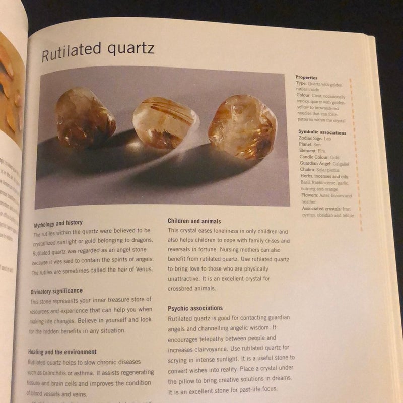 Cassandra Eason's Healing Crystals