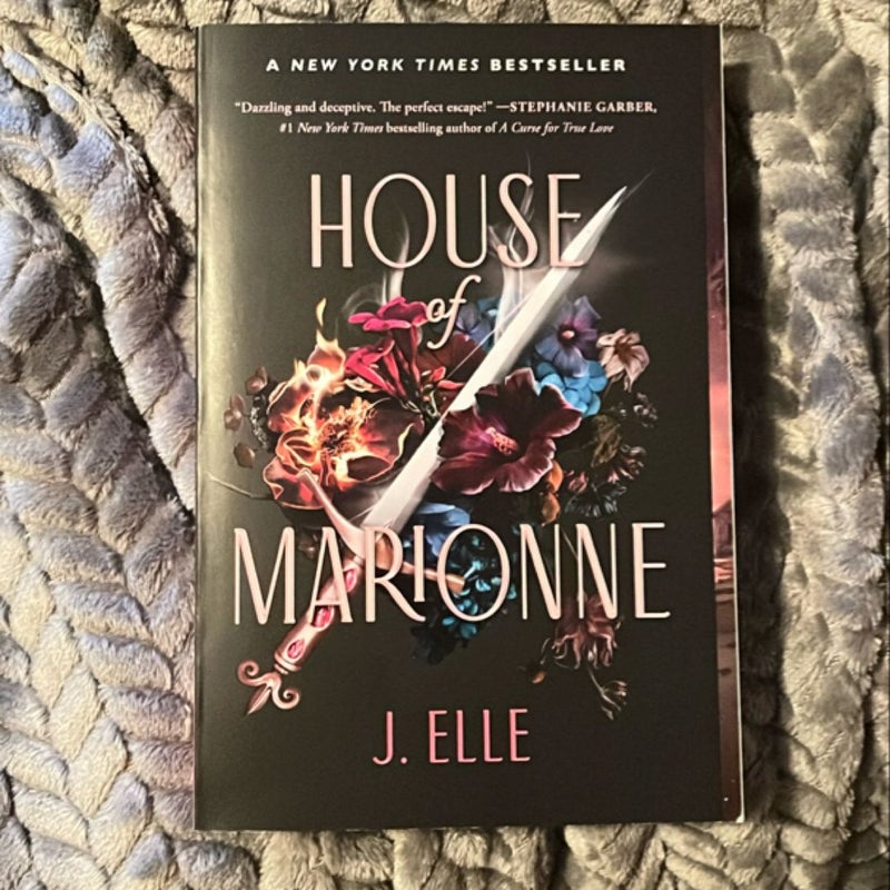 House of Marionne (signed)