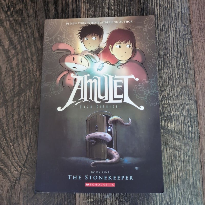 Amulet The Stonekeeper