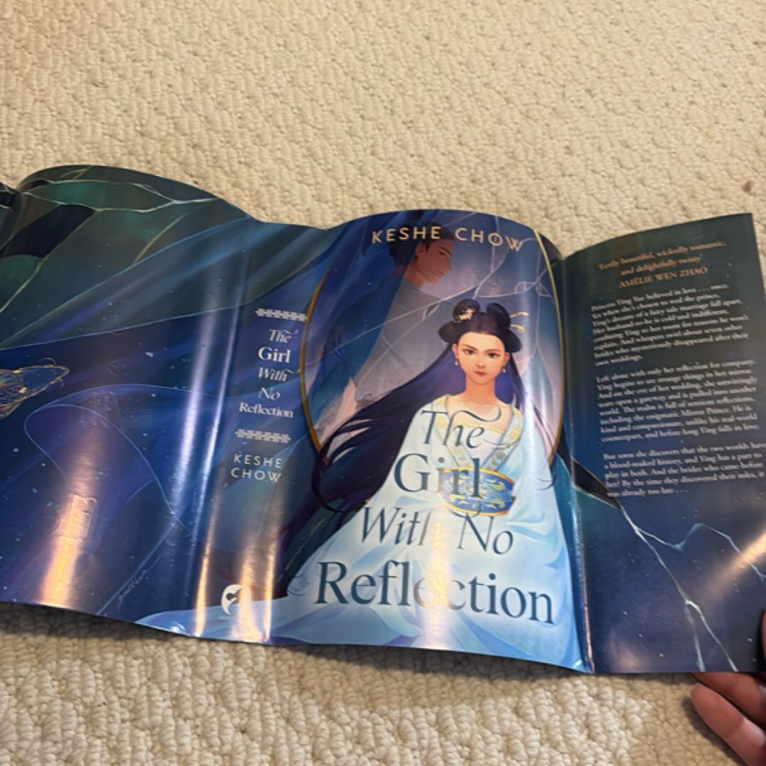 The girl with no reflection by Keshe Chow, Hardcover | Pangobooks