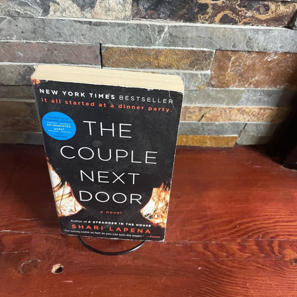 The Couple Next Door by Shari Lapena, Paperback Pangobooks