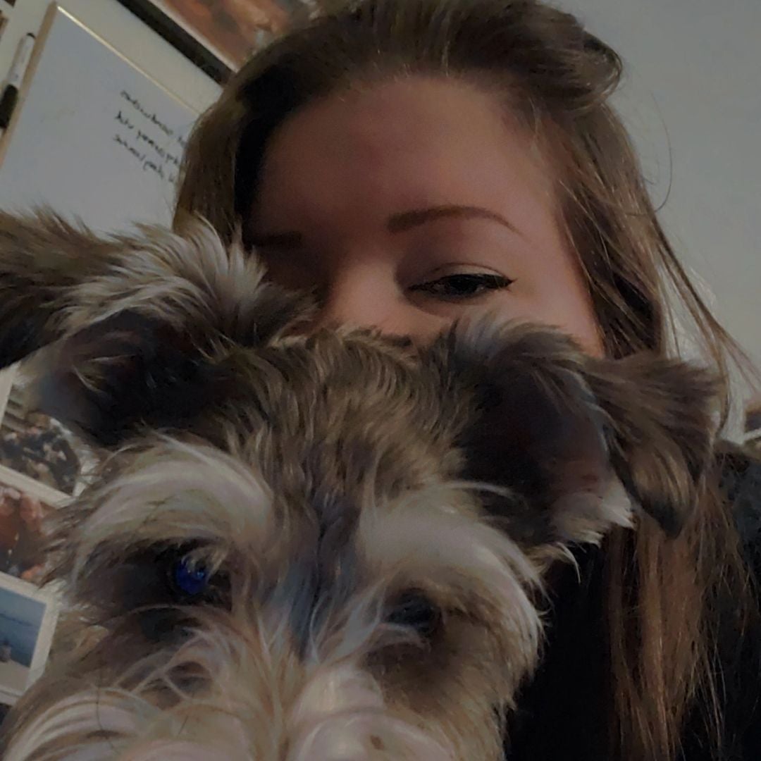Chloe :)