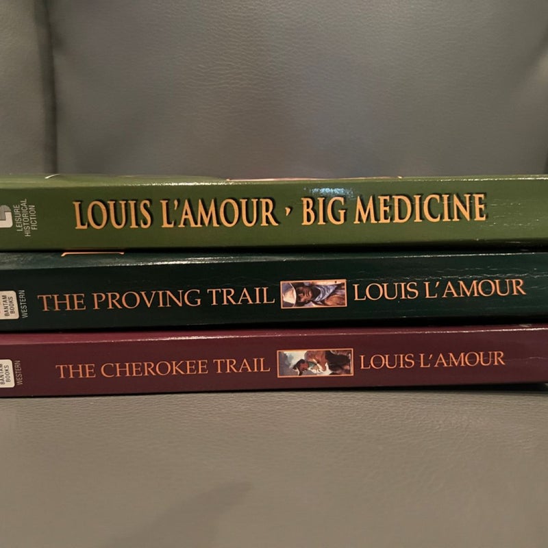 Louis L'Amour Paperback Book Set