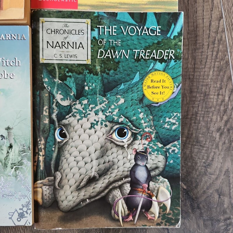  4 books The chronicles of narnia 