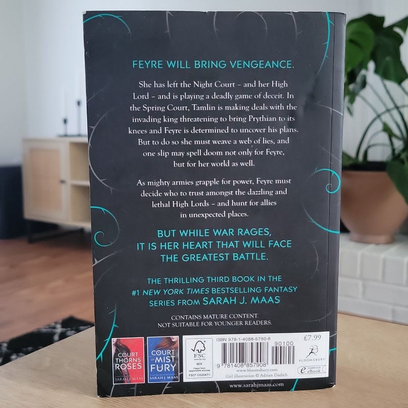 A Court of Wings and Ruin | UK PAPERBACK 1st/6th