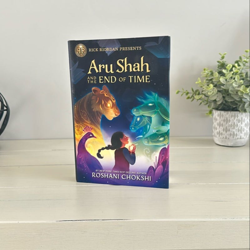 Aru Shah and the End of Time (a Pandava Novel, Book 1)