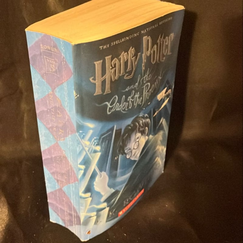 Harry Potter and the Order of the Phoenix (Harry Potter, Book 5) by J ...