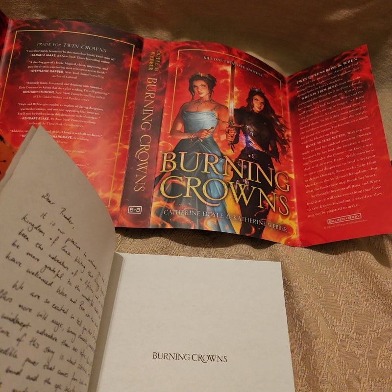 Litjoy top Twin Crowns & Cursed Crowns Special Editions