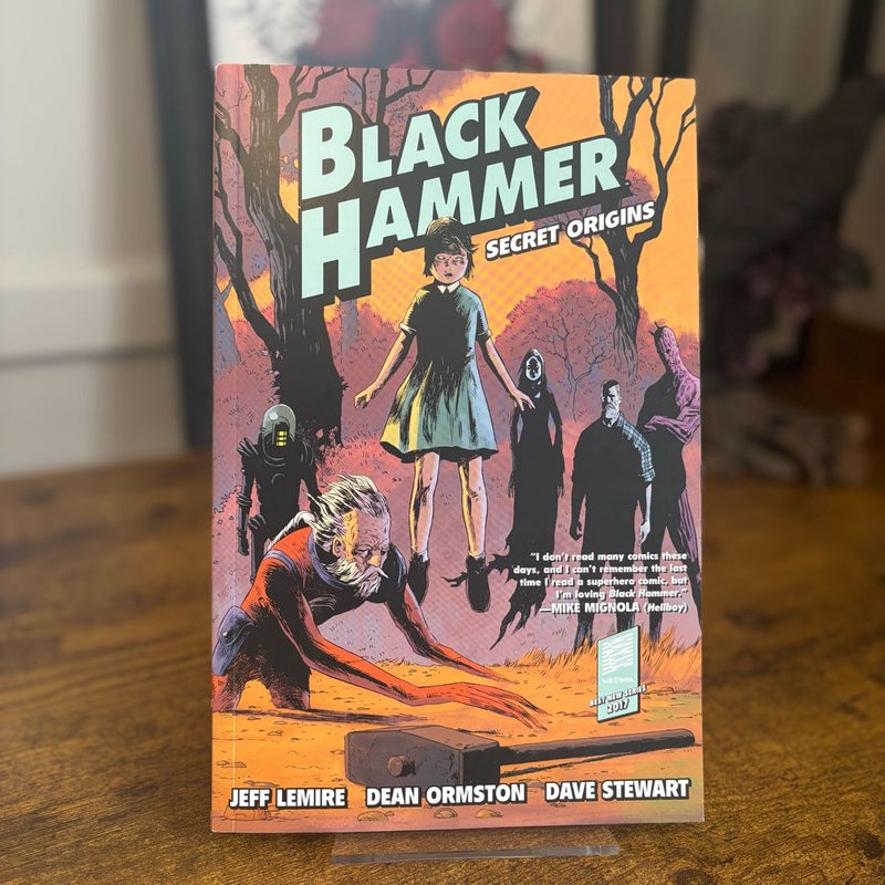 Black Hammer Vol. 1