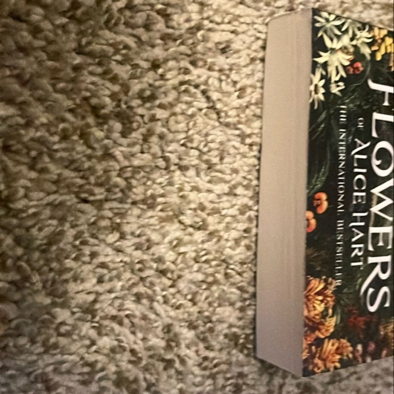 The Lost Flowers of Alice Hart