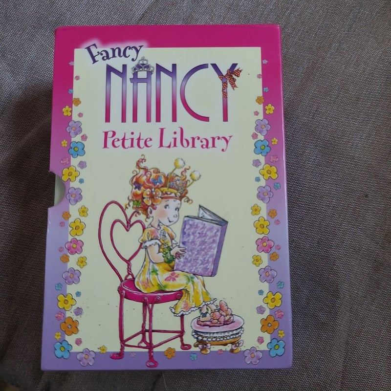 Fancy Nancy Petite Library