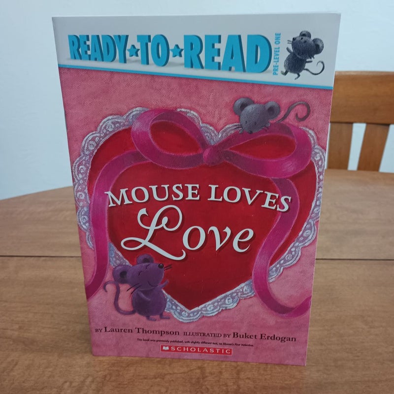 Mouse Loves Love 