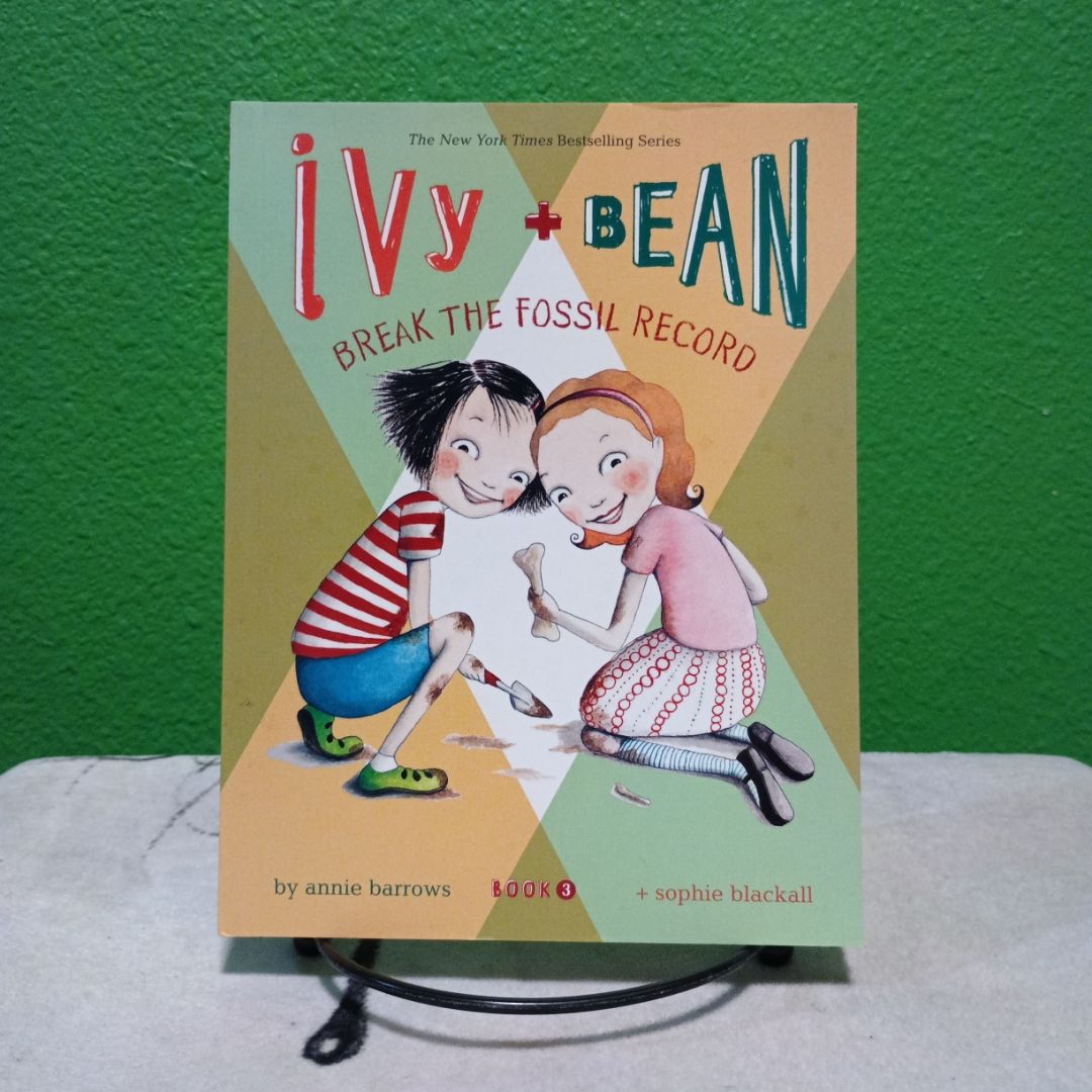 Ivy + Bean - Book 3