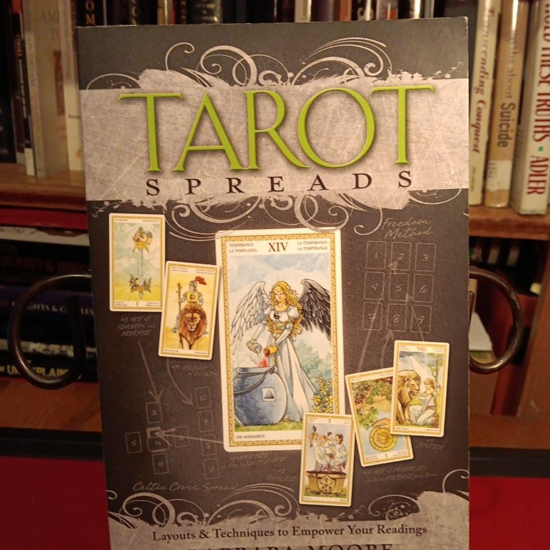 Tarot Spreads by Barbara Moore, Paperback Pango Books