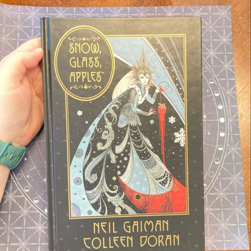 Neil Gaiman's Snow, Glass, Apples