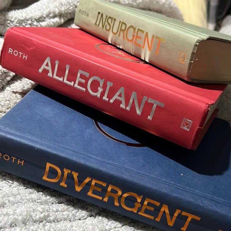 Divergent Book Set (No Dust Jacket)