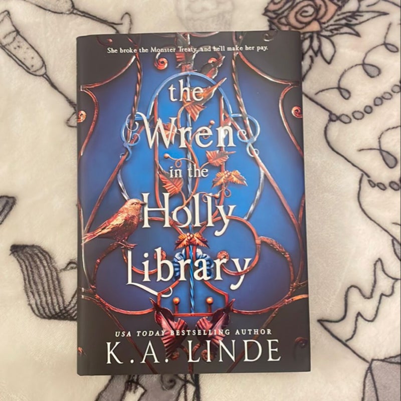 The Wren in the Holly Library (Deluxe Limited Edition)