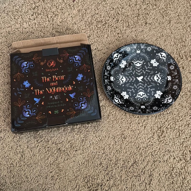 The Bear and the Nightingale Plate - Fairyloot