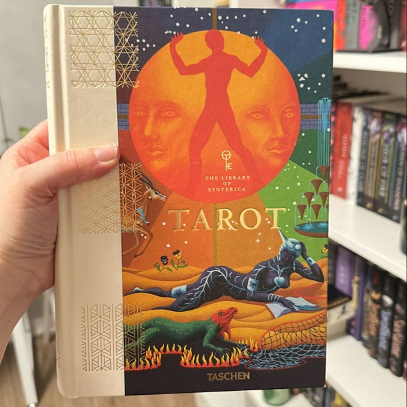 Tarot. the Library of Esoterica