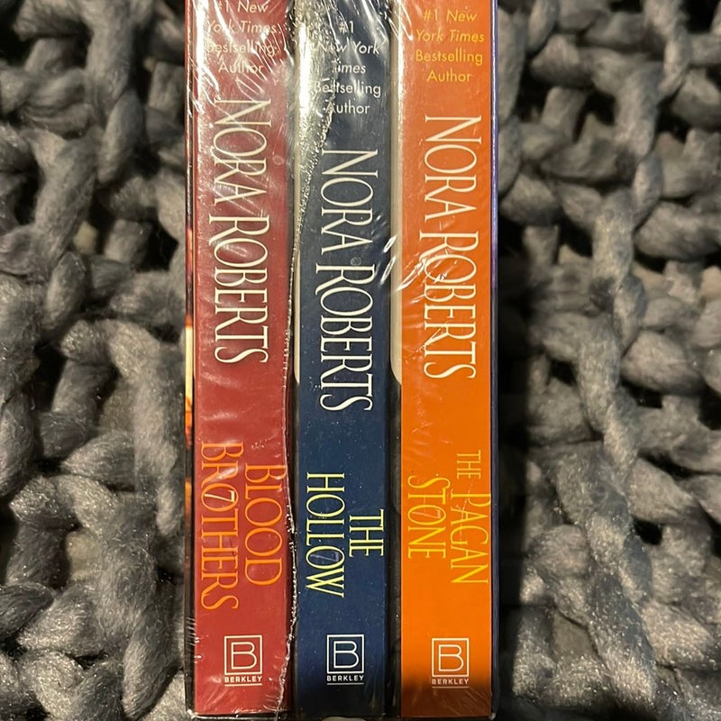 Nora Roberts Sign Of Seven Trilogy Box Set By Nora Roberts Paperback Pangobooks