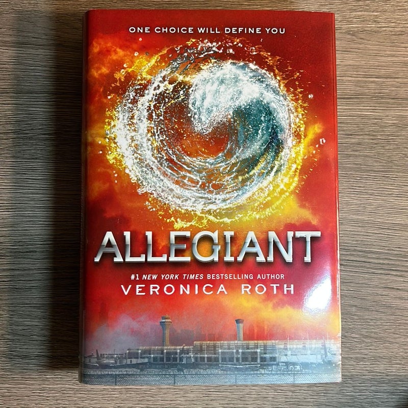 Divergent Series 3-Book Box Set and Four