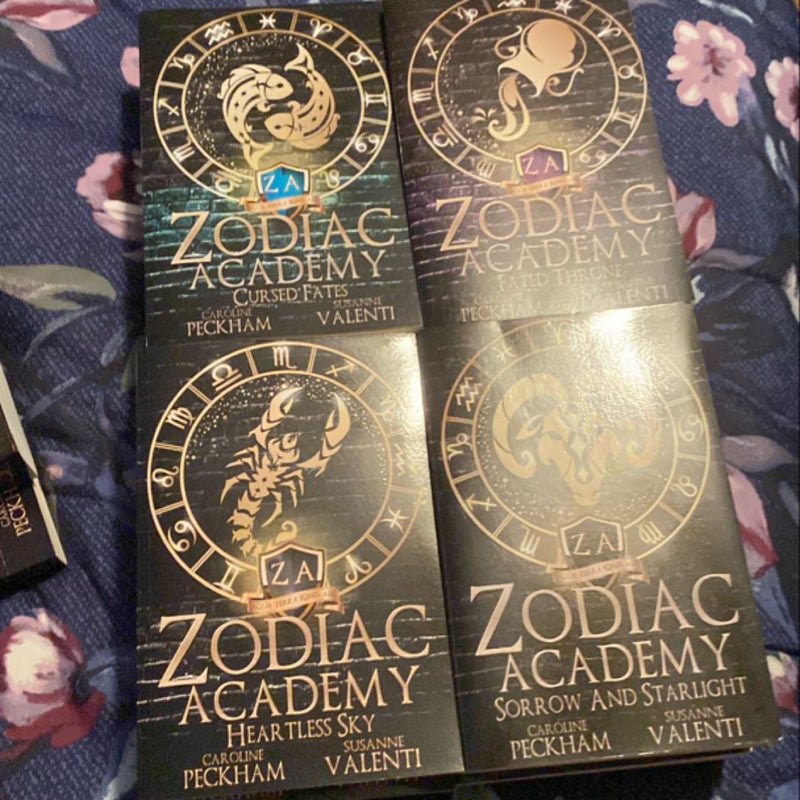 Zodiac Academy bundle! 9 books. 