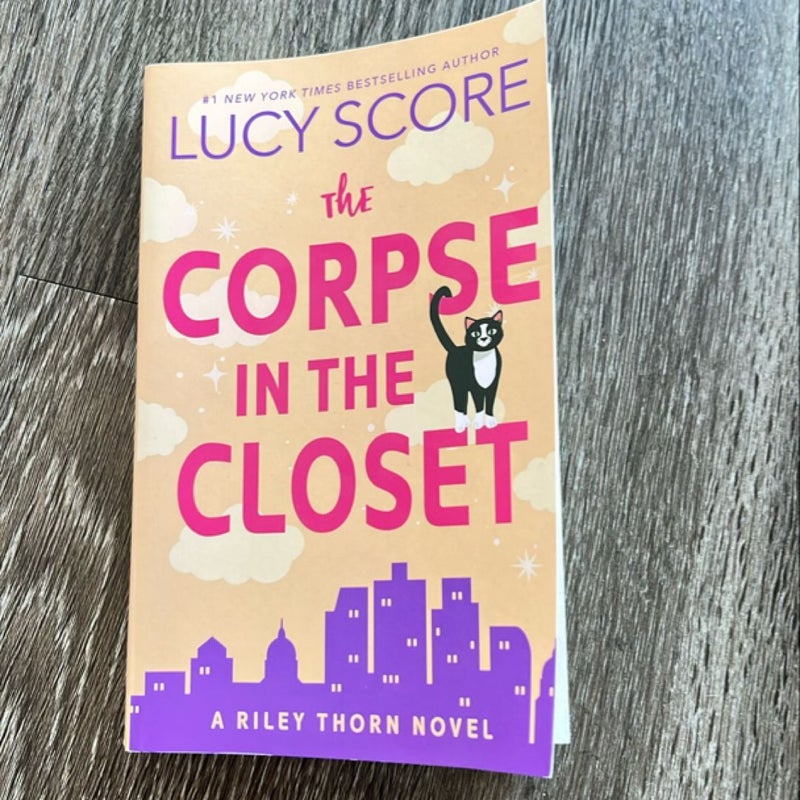 Riley Thorn and the Corpse in the Closet