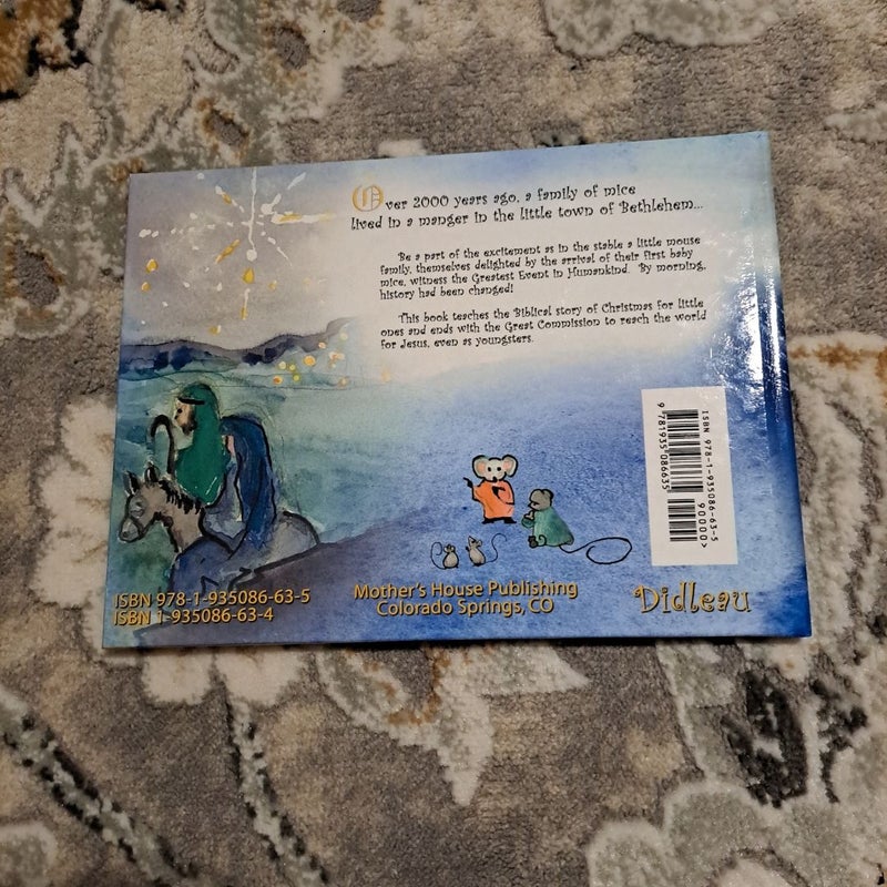 The Little Manger Mouse by Phyllis Didleau