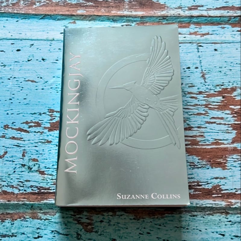 Mockingjay by Suzanne Collins, Paperback | Pangobooks
