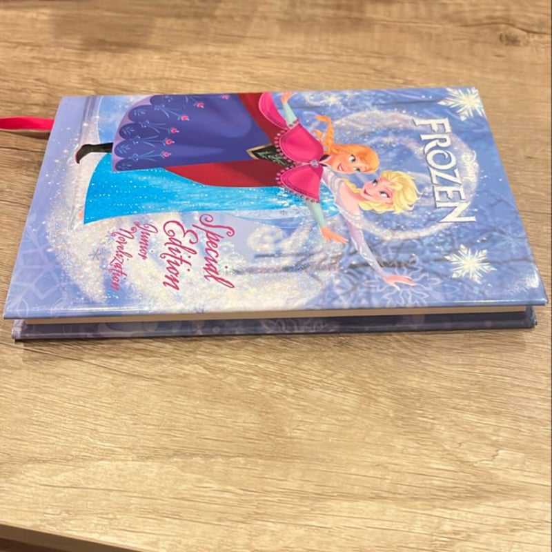 Disney Frozen: Special Edition Junior Novelization (Disney Frozen)