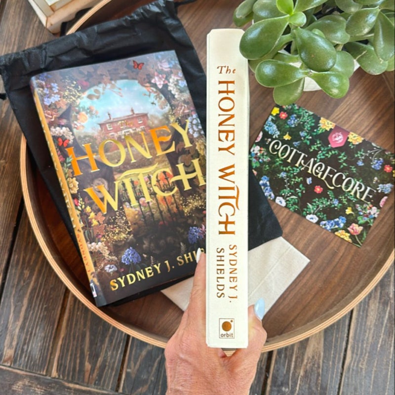 The Honey Witch (FAIRYLOOT EXCLUSIVE EDITION)