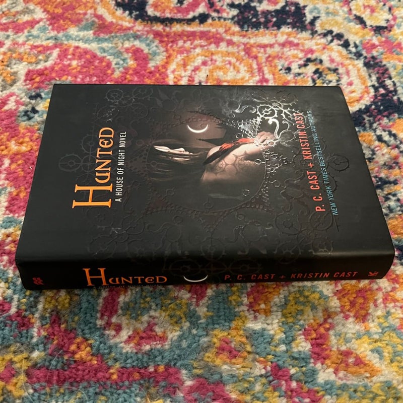 Hunted by Cast, Kristin Hardcover Excellent House Of Night Series