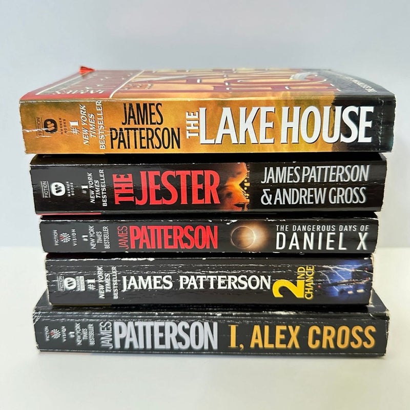James Patterson Book Bundle, 5 books