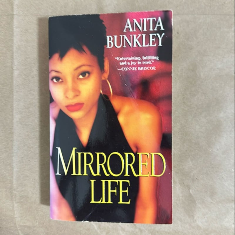 Mirrored Life 