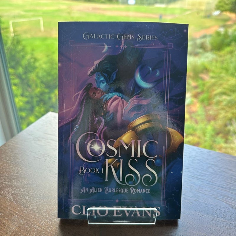 Cosmic Kiss: an Alien Burlesque Romance