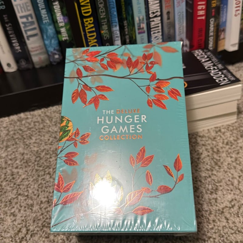 Hunger Games Box Set (Deluxe Edition with Stenciled Edges)